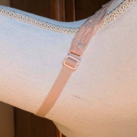 PINK VICTORIA'S SECRET XS push up LACE HALTER TOP-blush pink 🌞 Summer essential - Picture 5 of 12